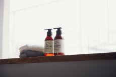 画像7: 【SALON FOR DOGS】 優しいタオル  フルセット　（優しいタオル2色、ミネラルシャンプー 、ミネラルコンディショナー） (7)